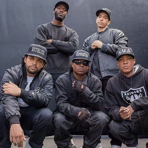 Straight outta Compton cast Nwa Movie, Straight Outta Compton Movie, N.w.a Straight Outta Compton, Gangsta Rap Hip Hop, 90s Rappers Aesthetic, Outta Compton, Hip Hop Classics, Straight Outta Compton, Entertainer Of The Year