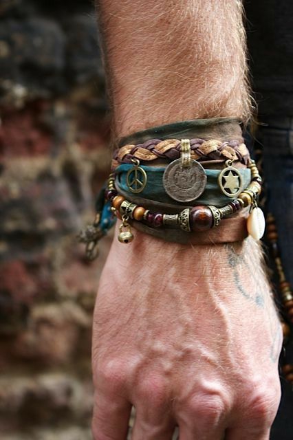 Mens Accessories Bracelet, Black Hills Gold Jewelry, Trending Bracelets, Estilo Hippie, Mode Boho, Black Hills Gold, Tomb Raider, Mens Accessories Fashion, Mens Fashion Trends