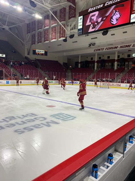 Boston College Hockey, Boston College Aesthetic, Uni Aesthetic, Boston Hockey, College Lifestyle, Mad Woman, College Vision Board, Vision Board Template, College Hockey