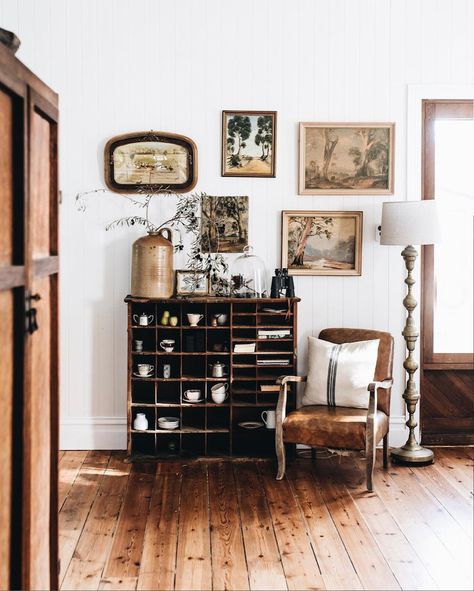 my scandinavian home: The Storekeeper's House - A Beautiful Airbnb, Full of Character Beautiful Airbnb, Country Style Magazine, My Scandinavian Home, Quaint Cottage, Swedish House, Deco Boheme, Australian Homes, Scandinavian Home, Lounge Room