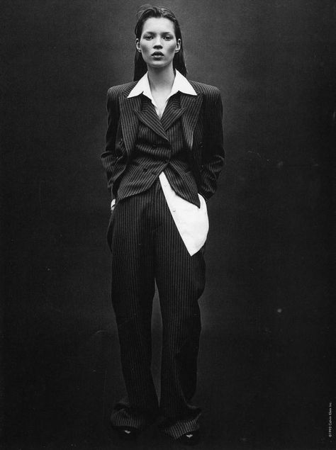 Kate Moss Style, Woman In Suit, Mode Editorials, Stephanie Seymour, Patrick Demarchelier, Carla Bruni, Party Rock, Linda Evangelista, Claudia Schiffer