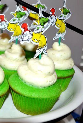 Dr Seuss Cupcakes, Seuss Cupcakes, Key Lime Cupcakes, Sam I Am, Lime Cupcakes, Green Cupcakes, Dr Seuss Birthday Party, Dr Seuss Baby Shower, Dr Seuss Day