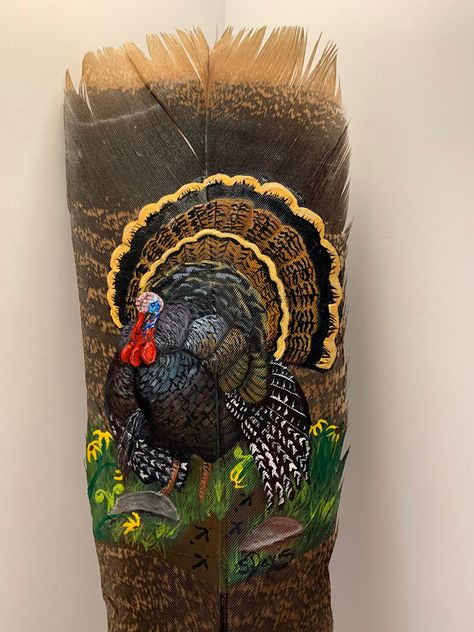 Custom hand painted turkey feathers, using acrylic paint. Painted from a pic or photo of your choice. Message me for details on how to send me the image you want painted. Paintings On Feathers, What To Do With Turkey Feathers, Painted Turkey Feathers, Turkey Feather Art, Billy Jacobs Prints, Circut Joy, Painted Turkey, Turkey Fan, Billy Jacobs