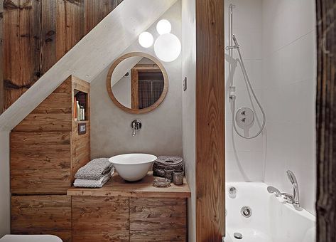 Small attic bathroom with slanted ceiling and pedestal sink Slanted Ceiling Bathroom, Sloped Ceiling Bathroom, Attic Bathroom Ideas, Small Attic Bathroom, Small Bathroom Diy, Slanted Ceiling, Small Attic, Attic Bathroom, Garage Apartments