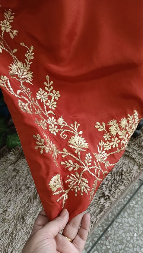 Machine Embroidery On Velvet Suits, Tilla Embroidery Designs, Rust Colour Suit Punjabi, Tilla Work Embroidery Suits, Salwar Embroidery Design, Badla Work Embroidery, Tilla Work Embroidery, Badla Work, Tilla Embroidery