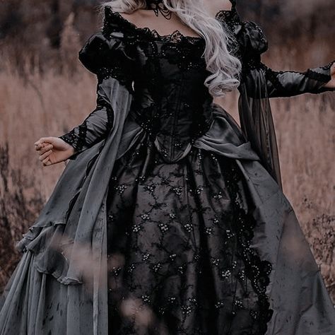 Dark Queen Aesthetic Dress Black, Black Dresses Aesthetic Royal, Royale Dress Aesthetic, Gothic Royalty Aesthetic Dress, Dark Royalty Dress, Princess Outfits Royal Medieval, Ballgown Aesthetic Dark, Queencore Dark Aesthetic, Dark Royalcore Outfits