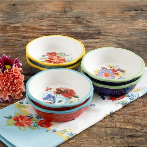 Pioneer Woman Bakeware, The Pioneer Woman Kitchen, Pioneer Woman Dishes, Pioneer Woman Kitchen Decor, Mini Plates, Mini Pie, Pioneer Woman Kitchen, Tuscan Kitchen, Pioneer Woman Recipes