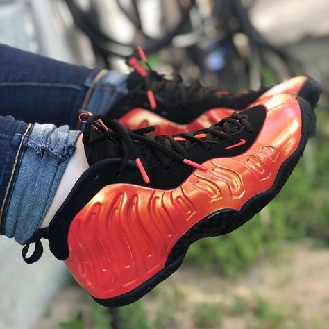 1,365 Likes, 8 Comments - THE FOAMPOSITE COMMUNITY (@foampositesonly) on Instagram: “🌶🌶🌶Habanero Red  Via @nomameslizett  #FOAMPOSITESONLY 🌊 #Foamposite #Foams #PennyHardaway…” Air Jordan Dior, Jordan Dior, White Supreme, Air Foamposite Pro, Penny Hardaway, Guess Vintage, Golf Wang, Foam Posites, Latest Sneakers