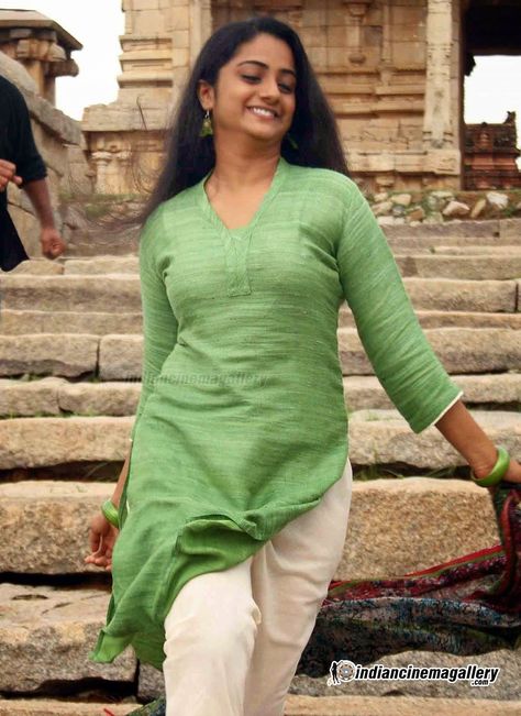 Namitha Pramod, Kurti Fashion, Amazing Costumes, Nathalie Emmanuel, Costumes Around The World, Cute White Dress, Super Women, Saree Fashion, Countries In The World