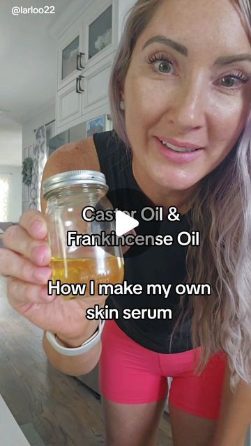 Diy Facial Oil Serum, Castor Oil With Essential Oils, Castor Oil Compress Diy, Castor Oil And Frankincense Roller Ball Recipe, How To Use A Castor Oil Pack, Castor Oil Face Moisturizer, Castor Oil Witchcraft, How To Apply Castor Oil On Face, Castor Oil Moisturizer Diy