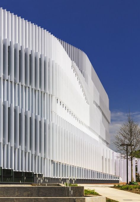 Gallery of Hunt Library / Snøhetta - 5 Facade Pattern, Building Skin, Facade Material, Vertical Pattern, Building Facade, Architecture Exterior, Facade Architecture, Facade Design, Modern Buildings