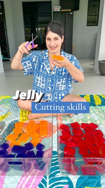 Scissor Skills, Food Colouring, Play Table, Messy Play, Tap Water, Baking Paper, Boiling Water, Table Ideas, Kids Activities