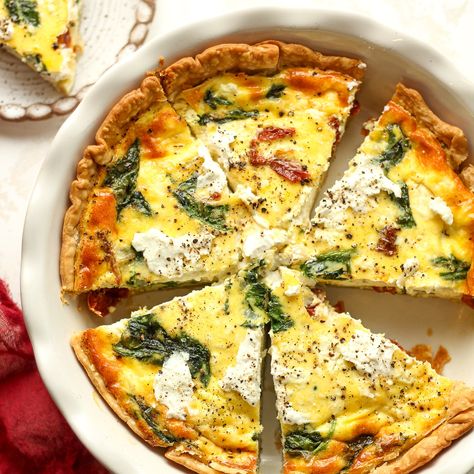 Goat Cheese Quiche Half Baked Harvest Quiche, Quiche Recipes Goat Cheese, Goat Cheese Quiche Recipes, Quiche Goat Cheese, Vegetable Frittata Recipes, Goat Cheese Quiche, Cheese Quiche Recipe, Egg Quiche, Vegetable Quiche