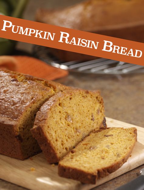 Want to be the mom with the best bread? Whip up our Pumpkin Raisin Bread recipe. Better yet, whip up two batches! Winter Squash Bread Recipe, Winter Squash Bread, Butternut Squash Pancakes, Pumpkin Zucchini Bread, Squash Bread, Buttercup Squash, Ready Set Eat, Moist Pumpkin Bread, Delicata Squash