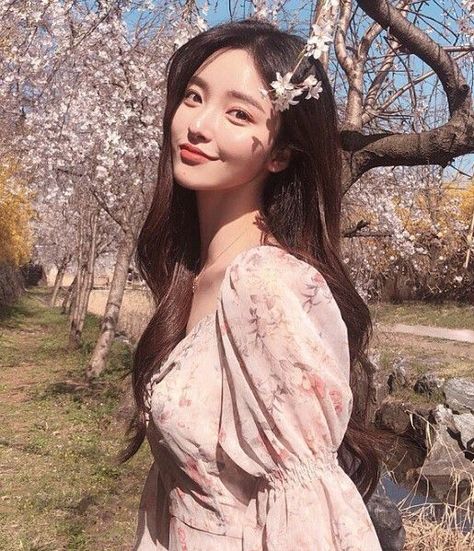 Cherry Blossom Photo, Japan Photoshoot, Cherry Blossom Pictures, Photo Ideas Instagram, Photo Organization, Japan Girl, Pose Ideas, Girls Life, Just Girl Things