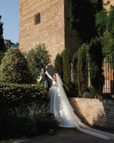 🤍 R E A L B R I D E 🤍 We have a fabulous and super long veil to share with you today, sent in by our gorgeous real bride @simone.macandrew with photos by @pacoandaga Simone had a full and voluminous two tier veil just shy of 200 inches long. She matched up our illusion tulle in the shade Dark Ivory to the warm ivory tones of her amazing dress and it was a perfect pairing. Congratulations to you both!🥂🥳🎉 #weddingveil #bridalveil #longbridalveil #ivoryweddingveil #realbride Voluminous Veil, Two Tier Veil, Ivory Wedding Veils, Congratulations To You, Illusion Tulle, Long Veil, Wedding Veil, Bridal Veil, Real Brides