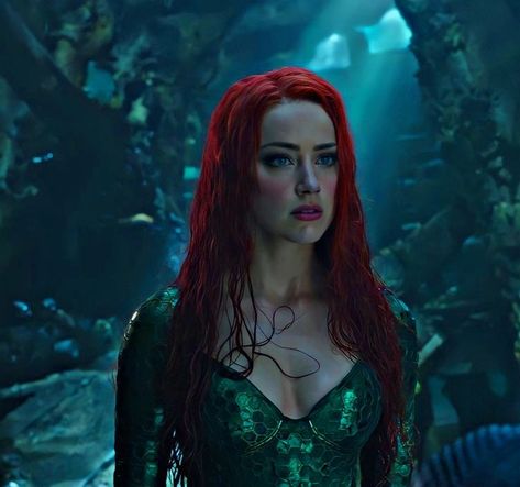 Mera Dc, Amber Head, Univers Dc, Taylor Swift Music, Dc Movies, Jason Momoa, Ariel The Little Mermaid, Amber Heard, Aquaman