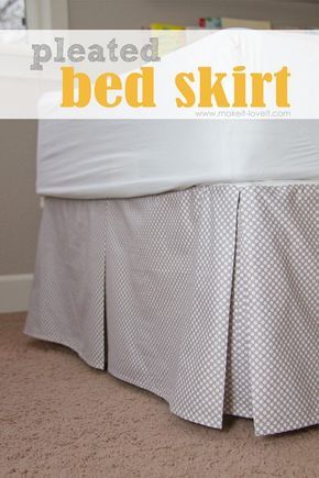 Diy Bed Skirt, Make A Bed, Skirt Diy, Skirt Tutorial, Bed Skirt, Cama Box, Diy Couture, Tutorial Diy, Diy Box