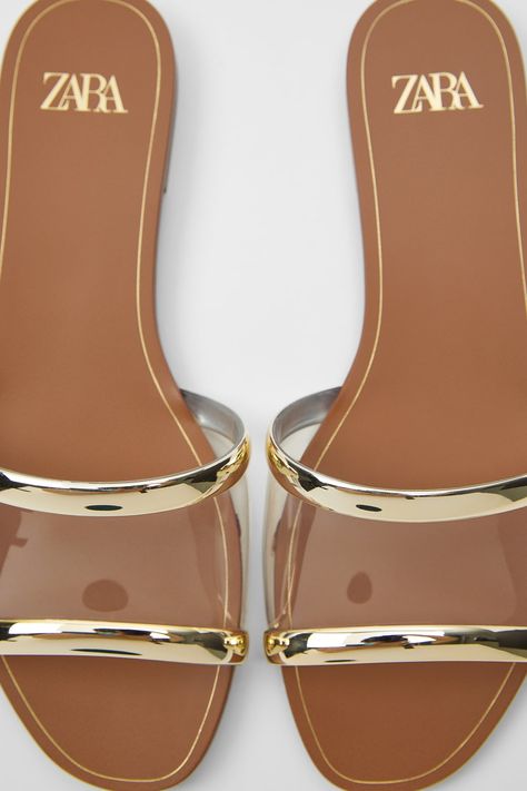 Clear Sandals Flats, Flat Gold Sandals, Clear Flat Sandals, Gold Sandals Flat, Clear Flats, Cute Shoes Flats, Designer Sandals Flat, Gold Flat Sandals, Clear Sandals