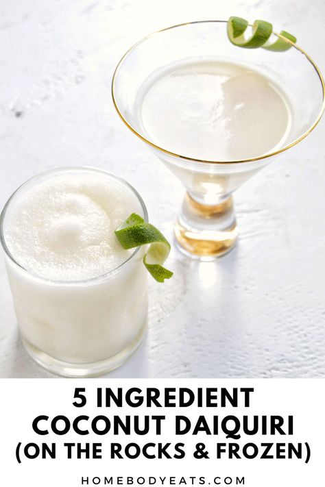 Mix 5 ingredients to make a delicious coconut white rum daiquiri (on the rocks or frozen). This recipe is a twist that uses both orange juice and lime juice. I love drinks made with coconut milk, so this is the perfect cocktail for me! I personally love making the frozen coconut daiquiri. Rum Daiquiri, Coconut Milk Cocktail, Coconut Daiquiri, Coconut Rum Drinks, Coconut Cocktail, Coconut Liqueur, Winter Cocktails Recipes, Daiquiri Recipe, Coconut Drinks