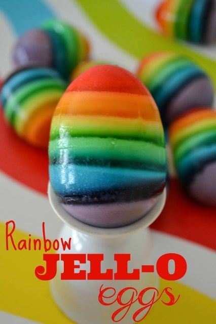 Jello Easter Eggs, Jello Eggs, Rainbow Jello, Easter Recipe, Easter Snacks, Boozy Brunch, Seder Plate, Plastic Easter Eggs, Easter Goodies