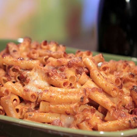 Mario Batalis Pasticcio di Maccheroni Mario Batali Recipes, Fun Pasta, The Chew Recipes, Mario Batali, Baked Pasta Recipes, The Chew, Pasta Bake, Italian Dishes, Recipes Food