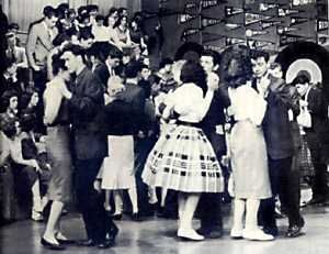 Teenage Memories, American Bandstand, Classic Tv Shows, Shall We Dance, July 9th, Rock Groups, Old Tv Shows, Vintage Tv, Retro Tv