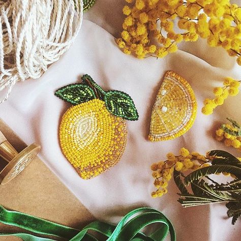 Lemon Fruit, Precious Beads, Bead Embroidery Patterns, Sealing Wax, Wax Stamp, Brooch Jewelry, Brooches Handmade, Etsy Jewelry, Bead Art