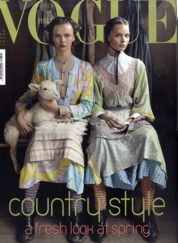 Italian Vogue Folklore Fashion, Viviane Sassen, Lara Stone, Mode Editorials, Vogue Magazine Covers, Country Attire, Magazine Vogue, Toni Garrn, Estilo Indie