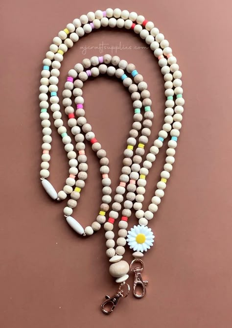 Beaded Lanyards Tutorial, Making A Beaded Lanyard, How To Make Beaded Lanyards Tutorials, Diy Keychain Lanyard, Homemade Lanyards Diy, Beaded Ideas Jewelry, Make A Lanyard, Diy Id Lanyard, Diy Lanyard Beaded How To Make