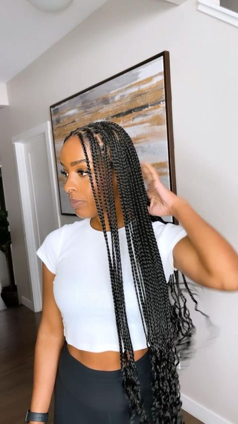 Protective Braid Hairstyles For Black Women, Long Individual Braids For Black Women, Crimped Knotless Braids, Knot Less Box Braids With Curly Ends, Knotless Braids Crinkled Ends, Goodness Box Braids, Vacation Knotless Braids For Black Women, New Black Women Hairstyles, Braids Singles Black Women