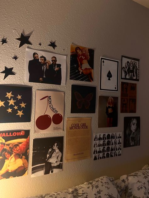 Indie Rock Bedroom Aesthetic, 1975 Room Decor, Wallows Your Apartment, Classic Rock Room Aesthetic, Rock Band Posters Aesthetic, Wallows Aesthetic Poster, Dark Acedemia Room, Brown Room Ideas, Suki Waterhouse Poster