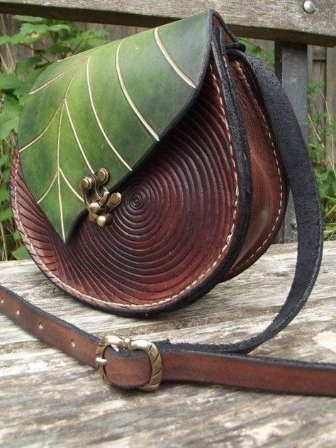 Wood Bag, Leaf Bag, Leather Leaf, Leather Projects, Leather Bags Handmade, Fantasy Clothing, Cute Bags, Fantasy Fashion, Character Outfits