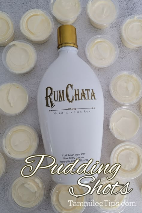 Vanilla Pudding Shots, Rumchata Pudding Shots, Chocolate Pudding Shots, Easy Shot Recipes, Pudding Shot Recipes, Rum Chata, Jello Pudding Shots, Cheese Pudding, Rum Cream