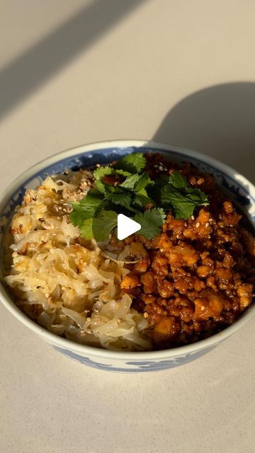 Ma’ayan Moss on Instagram: "it’s that time of the year where all we want is a warm bowl of comforting food, and this is exactly what this recipe is! 

For the full recipe head to itsvegansis.com - link in bio!

If ur looking for a high protein meal that’s nutritious and delicious, this sweet & spicy Tofu Cabbage Bowl is the perfect meal for you!

It requires minimal prep time and checks off all the boxes- it’s healthy, vegan, gluten free, high in protein and perfect for meal prep👌
.
.
.
.
.
.
#highprotein #tofu #veganmeals #healthymealprep" Cabbage Tofu, Cabbage Bowl, Tofu Bowl, Comforting Food, High Protein Meal, Protein Meal, High Protein Recipes, Healthy Meal Prep, Protein Foods