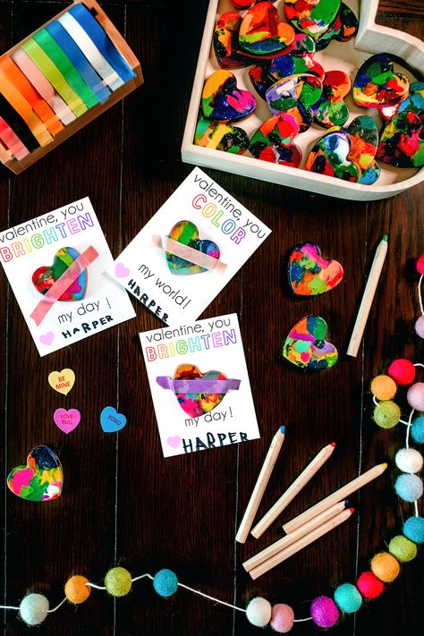 Melted Crayon Heart, Crayon Valentines, Making Crayons, Melted Crayons, Flower Crafts Kids, Crayon Gifts, Diy Crayons, Crayon Heart, Valentine Treat