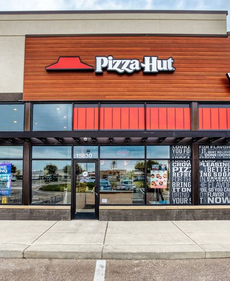 Pizza Hut Aesthetic, Pizza Hut Restaurant, Pizza Hut, Nom Nom, Pizza, Indonesia, Restaurant, Quick Saves, Pizzas