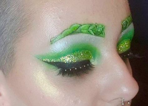 These Shrek Brows On Twitter Are Going Viral | Allure Makeup Glitter Eyeshadow, Crazy Eyebrows, Glitter Eyebrows, Glitter Tattoo Kit, Eyebrow Trends, Glitter Jars, Glitter Bottle, Makeup Glitter, Ombre Nails Glitter