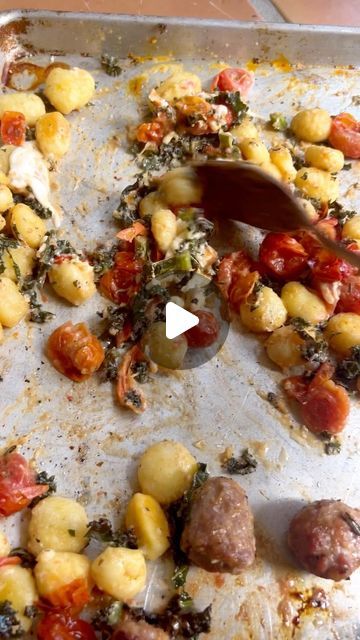 caroline chambers on Instagram: "Welcome to episode 1 of Dinner and a Movie, it’s Valentine’s week so I’m going to be sharing my all-time top 5 favorite romcoms paired with the perfect recipe. 

First up: Notting Hill paired with Sheet-Pan Cherry Tomato, Kale and Burrata Gnocchi. THIS RECIPE IS SO GOOD PLS MAKE IT.

1 pound gnocchi
1 pound cherry tomatoes
3 cups chopped kale
1/4 cup extra-virgin olive oil
1 teaspoon kosher salt
1/2 teaspoon Greek or Italian seasoning
1/4 teaspoon black pepper
1/4 teaspoon garlic powder
Optional: 1/2 to 1 pound of mild Italian sausage links, squeezed out of the casing and rolled into little meatballs
1 (4 ounce) burrata ball
1/4 cup grated Parm

Preheat oven to 425F.

On a rimmed sheet pan toss everything but the cheeses. Roast for 20 to 25 minutes until th Burrata Gnocchi, Frozen Gnocchi, Caroline Chambers, Italian Sausage Links, Kale Sausage, Cauliflower Gnocchi, Chopped Kale, Sausage Meatballs, Easy Delicious Dinners