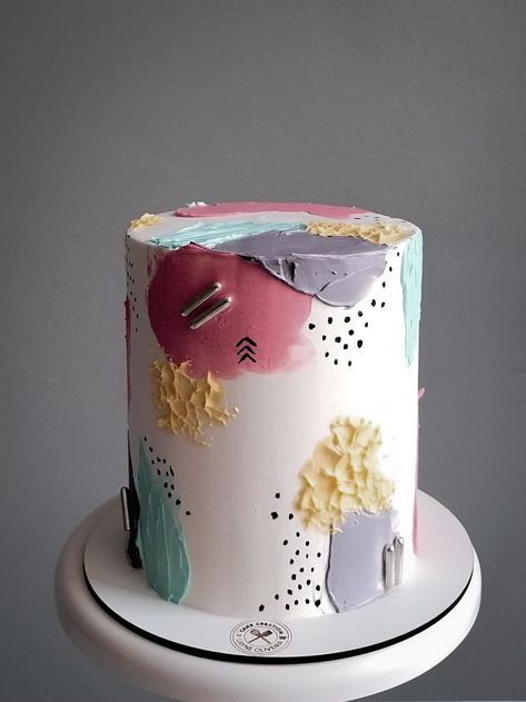 Abstract Cake Ideas, Abstract Cake Decorating, Birthday Cake Paint, Abstract Birthday Cake, Cake Piping Designs, Abstract Cake, Brushstroke Cake, Buttercream Cake Designs, Funny Birthday Cakes