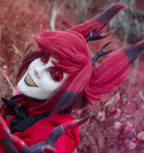 Alastor Makeup, Alastor Hazbin Hotel Cosplay, Alastor Ears, Hazbin Cosplay, Alastor Cosplay, Male Body Shapes, Making Cosplay, League Of Legends Poster, Monster Hotel