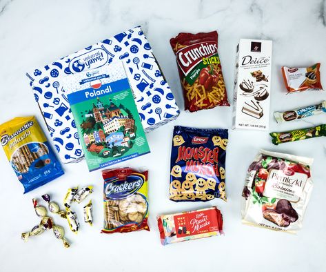 Check out the international snacks in the Universal Yums POLAND box! Here’s the review + coupon!   Universal Yums Subscription Box Review + Coupon - POLAND →  https://hellosubscription.com/2020/02/universal-yums-subscription-box-review-coupon-poland/ #UniversalYums  #subscriptionbox Universal Yums, International Snacks, Monster Munch, Potato Sticks, Vanilla Marshmallows, Pretzel Sticks, Apricot Jam, Chocolate Drizzle, Poppy Seeds