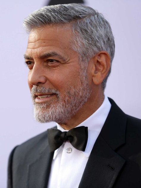 George Clooney Haircut Hairstyles, George Clooney Beard, George Clooney Hair, George Clooney Haircut, Older Men Haircuts, Older Mens Hairstyles, Grey Hair Men, Salt And Pepper Hair, Grey Beards