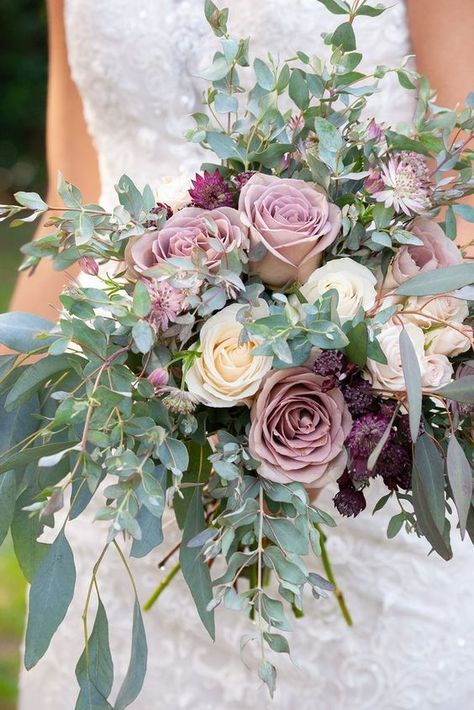 Love Package, Wedding Flower Guide, Purple Bouquets, Mauve Wedding, Diy Flores, Flowers And Greenery, Crazy In Love, Wedding Floral Centerpieces, Wedding Sparklers