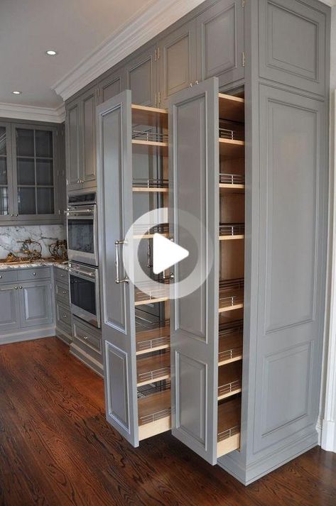 Desain Pantry Dapur, Kitchen Pullout, Kitchen Examples, Organiser Cucina, Model Dapur, Kitchen Pantry Ideas, Best Kitchen Design, Desain Pantry, Transitional Decor Kitchen