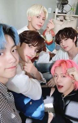 Él: alto y pendejo. Ella: enana y pendeja "El la miro y ahora el… #detodo # De Todo # amreading # books # wattpad Txt Group, Tomorrow X Together, Pre Debut, My Chemical, The Dream, Kpop Groups, Monsta X, K Idols, Pop Group