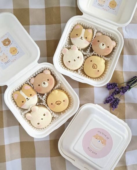 Macaron Cute, Cute Macarons, Tiramisu Ice Cream, Kue Macaroon, Cute Bakery, Ice Cream Chocolate, Kawaii Dessert, Icing Frosting, Kawaii Cooking