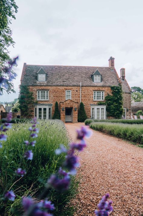 Cottage at Soho Farmhouse in the English Countryside | The Cotswolds in 20 Photos English Countryside Aesthetic, Babington House, English Farmhouse, Cotswolds Cottage, Soho Farmhouse, England Countryside, Cotswolds England, Countryside Cottage, Tea Rooms