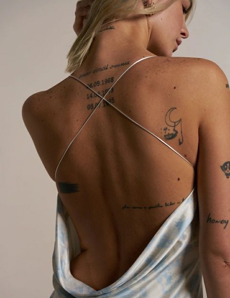 Spine Piece Tattoos For Women, Vertical Back Tattoo For Women, Mid Back Tattoos For Women, Placement Tattoos For Women, Back Tattoo Placement For Women, Back Tattoo Women Fine Line, Back Sticker Tattoo, Sticker Back Tattoo, Back Tattoo Placement Ideas