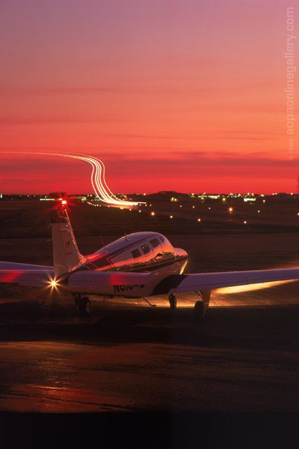 Beechcraft Bonanza at sunset http://www.browsetheramp.com/ Beechcraft Bonanza, Plane Photos, Plane Flight, Plane And Pilot, Pilots Aviation, Private Aircraft, Air Race, General Aviation, Aircraft Pictures